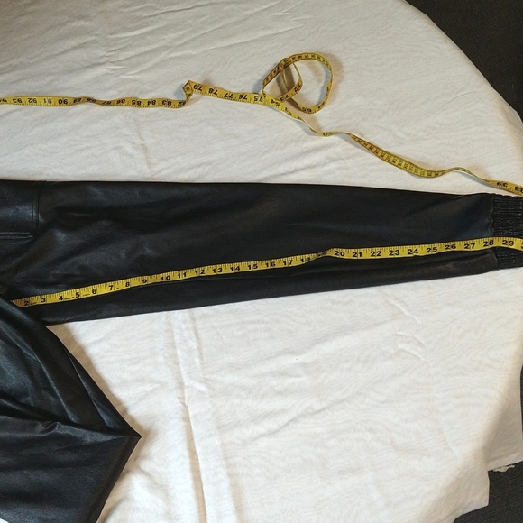 SPANX Faux Pants, size M - Picture 7 of 10